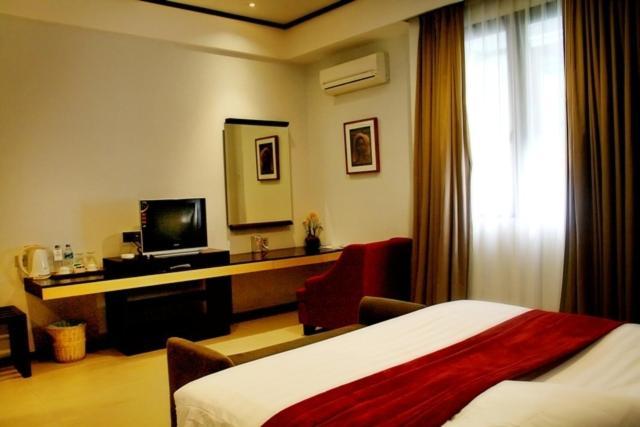 Rumah Nenek Hotel And Restaurant Padang  Pokoj fotografie