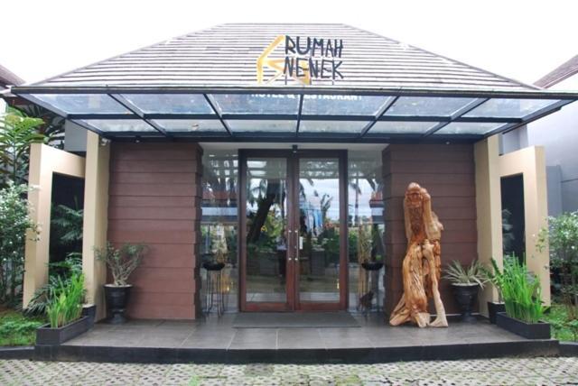 Rumah Nenek Hotel And Restaurant Padang  Exteriér fotografie